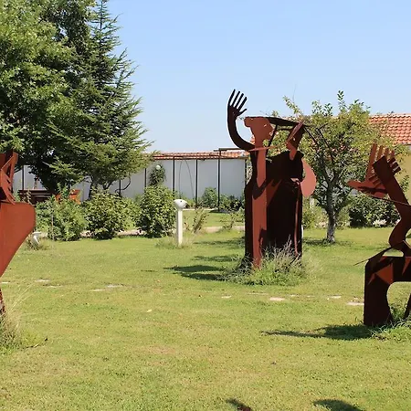 Guest house Galeria In The Garden