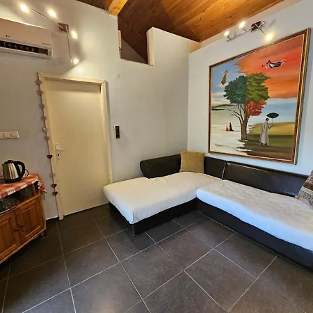Galeria In The Garden 3*